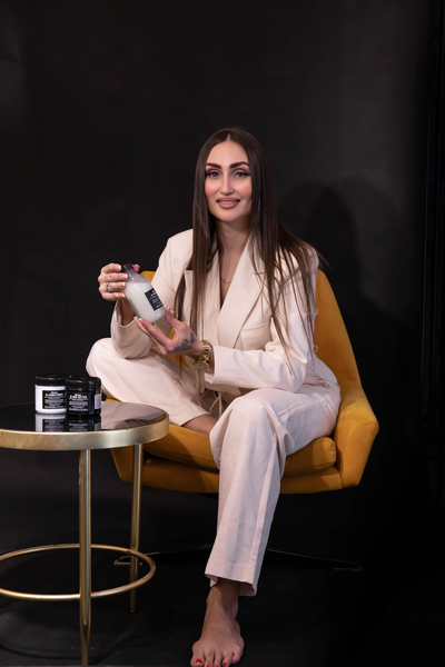 Zdjęcie na okładce dla Marina Burkowska | Hair Master | Pielęgnacja skóry głowy i włosów
